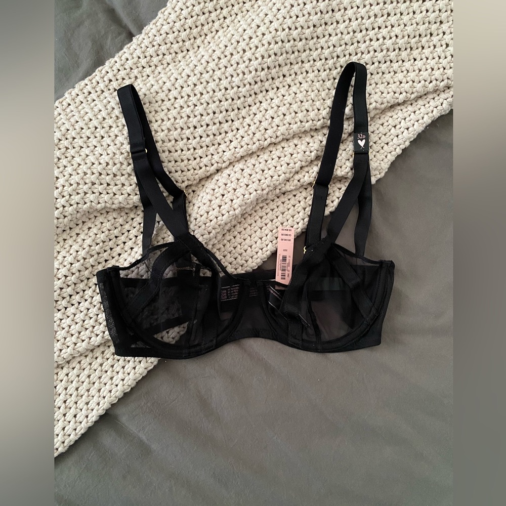 32D Strappy Bra Victorias Secret